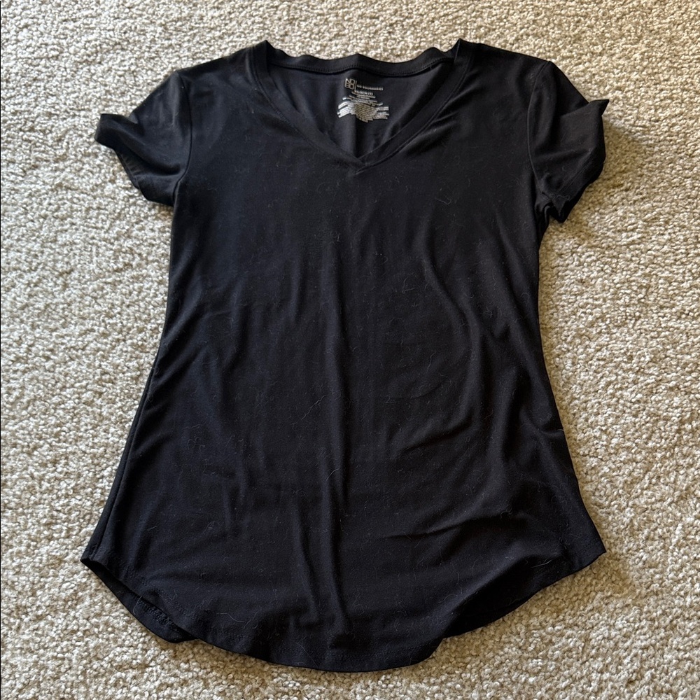 No Boundaries Brand: Women’s Black V-Neck Short Sleeve Tee Size XS